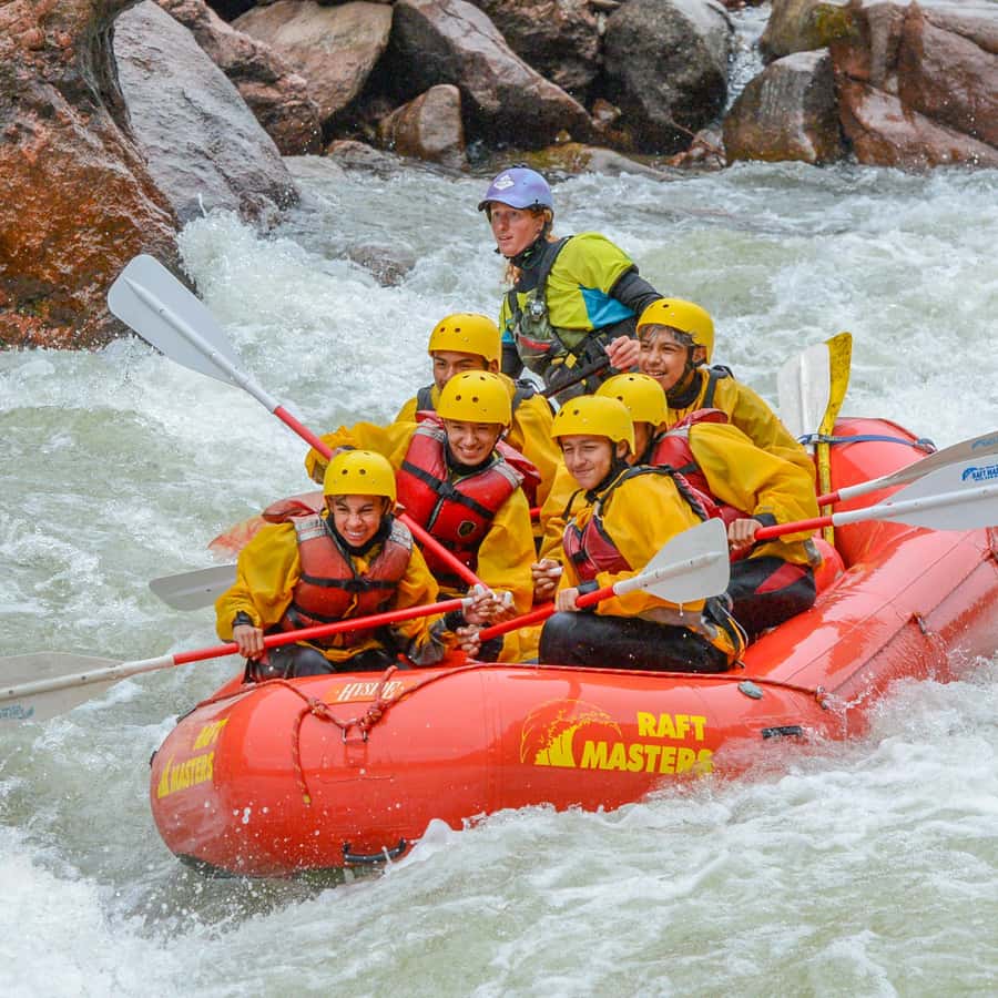 Cañon City: Royal Gorge Rafting with Wetsuit, Lunch & Photos
