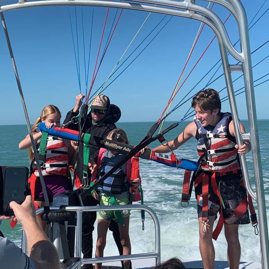 Clearwater Beach: Chute Em Up Parasailing Adventure