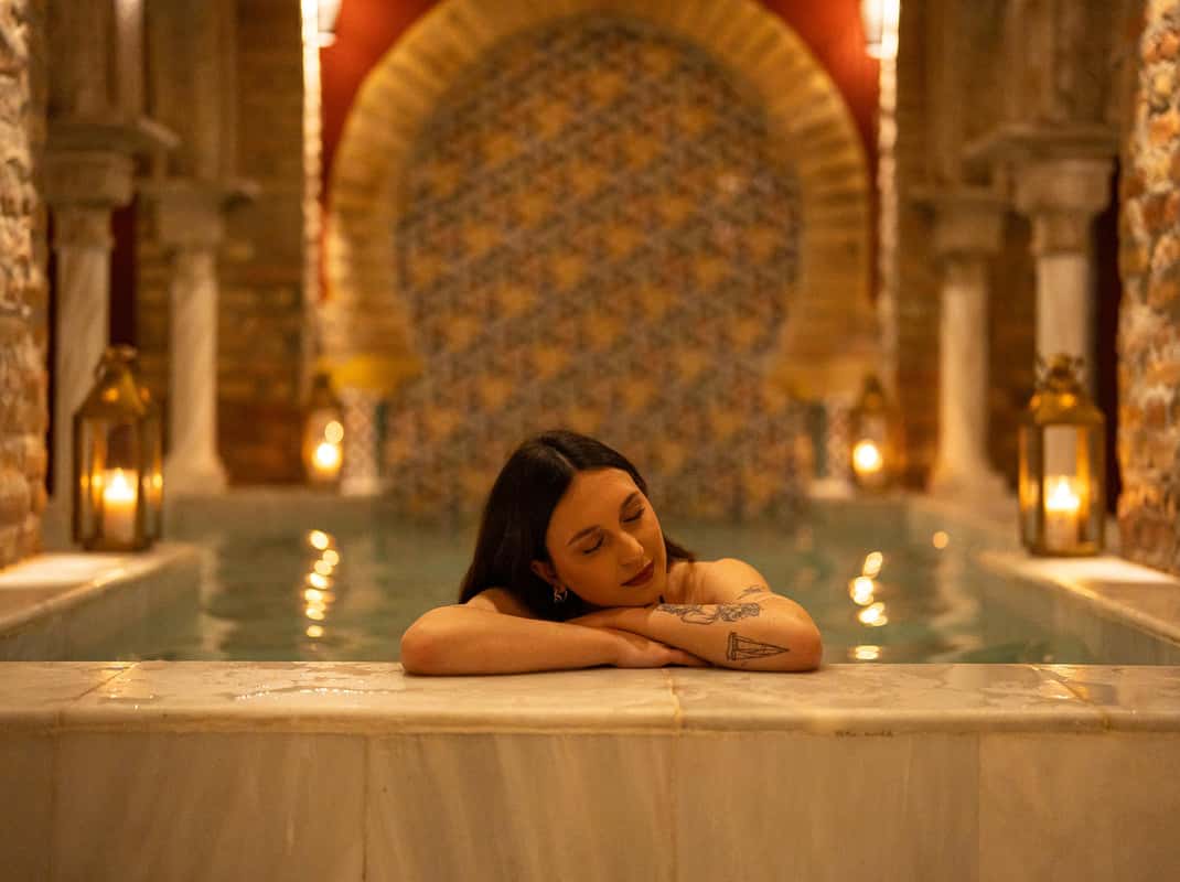 Traditioneel bad in Nasrid-paleis hammam in Granada