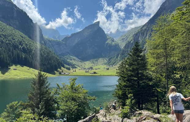1. attēls no No Cīrihes: privāta pārgājiena uz apburošo Seealpsee ezeru aktivitātes Apencelle, augšupielādējis partneris