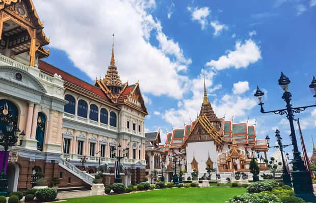 imagen n.º 1 de Bangkok: Gran Palacio y Wat Phra Kaew Visita guiada a pie actividad en Bangkok, subida por el proveedor