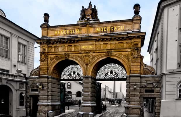 Immagine nº 1 di Escursione di un giorno al birrificio Pilsner Urquell e alle vetrerie di Boemia attività a Plzeň, caricata dal fornitore