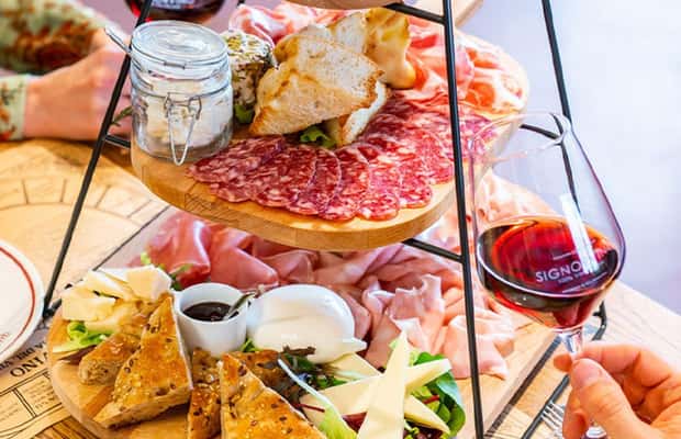 imagen n.º 1 de Milán: Grupo reducido - Duomo y azotea, degustación de vinos y gastronomía actividad en Milán, subida por el proveedor