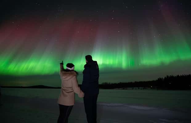bild nr.1 av Rovaniemi: Garanterad jakttur på norrsken med foton aktivitet i Rovaniemi, uppladdad av arrangören