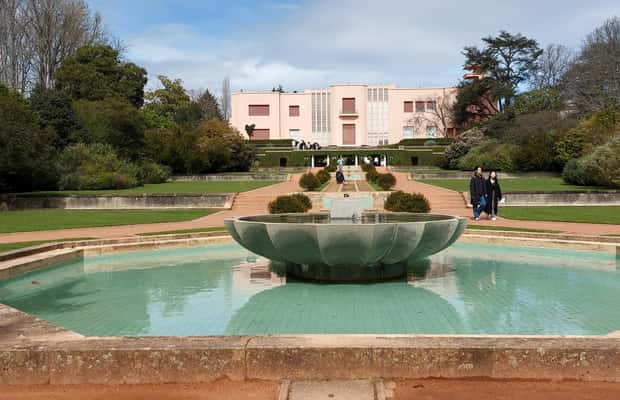imaginea n.1 a activității Porto: Tur pe jos prin grădinile Serralves, dedicat artei și arhitecturii în Porto, încărcată de organizator