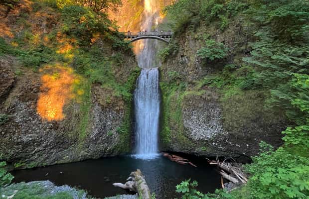 image n.1 of Multnomah Falls: Sunset Guided Tour to Five Waterfalls activity in Oregon, uploaded by supplier