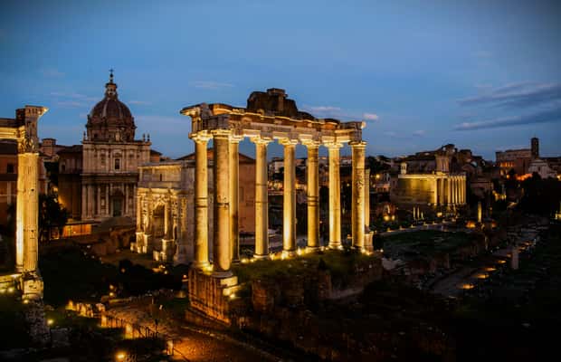 Image N°1 de Rome : Visite nocturne de la Rome antique activité à Rome, publiée par le prestataire