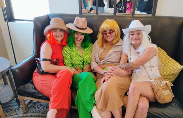 слика бр. 1 од ПУТ ЗА ДЕВОЈКЕ НЕ АУТОБУСОМ Винска тура Траверс Цити Олд Миссион активности у месту Мицхиган коју је отпремио пружалац активности