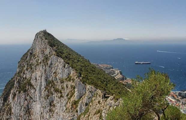 imagen n.º 1 de Excursión en tierra en Gibraltar: el tour original por el Peñón y las cuevas actividad en Gibraltar, subida por el proveedor