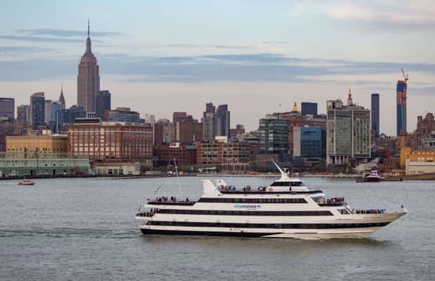 image n.1 of NYC: Thanksgiving Buffet Harbor Cruise activity in New York City, uploaded by supplier