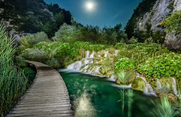 image n.1 of Plitvice Lakes: Guided Walking Tour with Train and Boat Ride activity in Zagreb County, uploaded by supplier