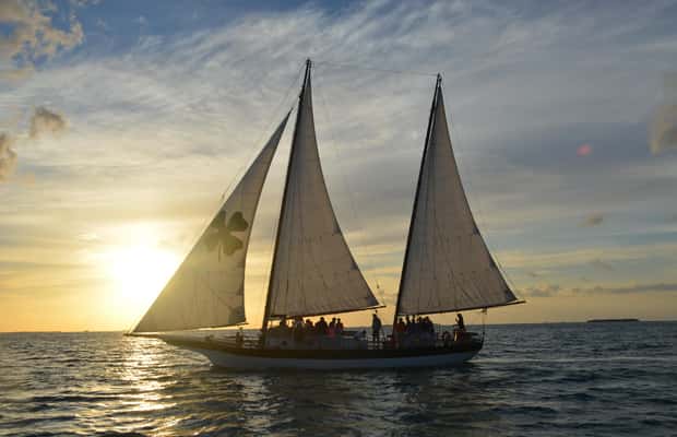imagen n.º 1 de La Goleta Appledore Star de Cayo Hueso Navega al Atardecer con Champán actividad en Cayo Hueso, subida por el proveedor