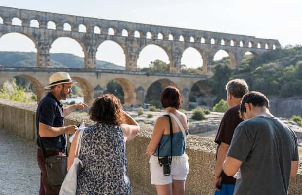 imagem n.1 de De Aix-en-Provence: Visita à região da Provença com prova de vinhos atividade em Nimes, carregada pelo fornecedor