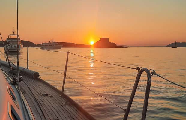afbeelding n.1 van Aperitief bij zonsondergang op zeilboot-Zwem en peddel-Antibes Kaap activiteit in Antibes, geüpload door aanbieder