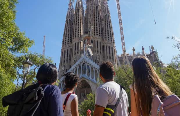 image n.1 of Barcelona: Fast-Track Sagrada Familia and Towers Guided Tour activity in Barcelona, uploaded by supplier