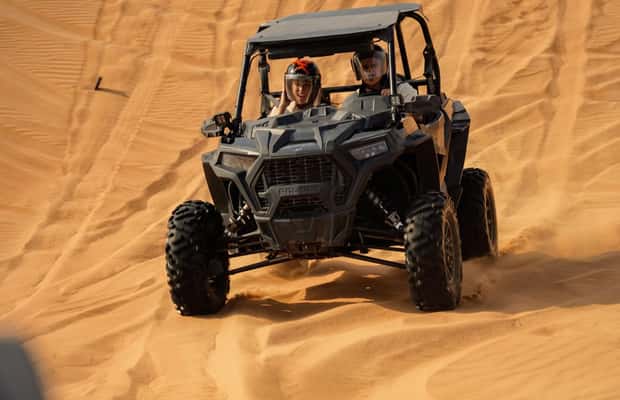 サプライヤーによってアップロードされた、ドバイのドバイ：バギーで砂丘を駆け抜ける、サンドボーディング、ラクダ乗り＆ショーの画像#1