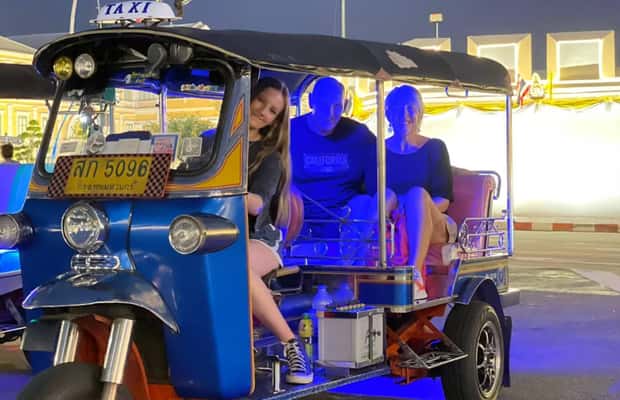imagen n.º 1 de Tuk-Tuk nocturno de Bangkok con comida callejera de Chinatown actividad en Bangkok, subida por el proveedor