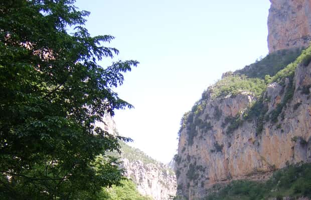 Εικόνα 1 από Ολοήμερη πεζοπορία με ξεναγό στο φαράγγι του Βίκου δραστηριότητα σε Ήπειρος, ανέβηκε από πάροχο