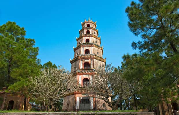 Pramogos teikėjo įkelta pramogos „Pusdienio religinė ekskursija po Hue tvirtovę“, Hue, Vietnamas, nuotrauka (1)