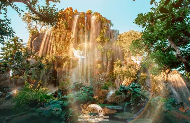 image n.1 of Chiangmai to Chiangrai: 3 Temples, Hot Springs& Lalitta Cafe activity in Chiang Rai, uploaded by supplier