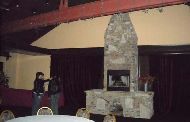 imagem n.1 de Excursão mal-assombrada pela casa redonda Aurora Two Brothers atividade em Aurora, Illinois, carregada pelo fornecedor