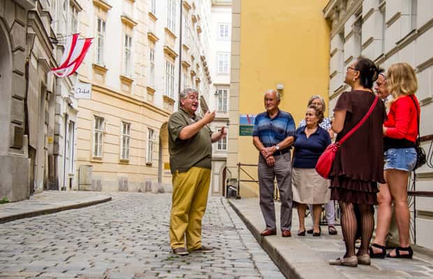 Εικόνα 1 από Γλυκιά περιήγηση στη Βιέννη: Βιέννη: Η πατρίδα των κέικ και της καφετέριας δραστηριότητα σε Βιέννη, ανέβηκε από πάροχο