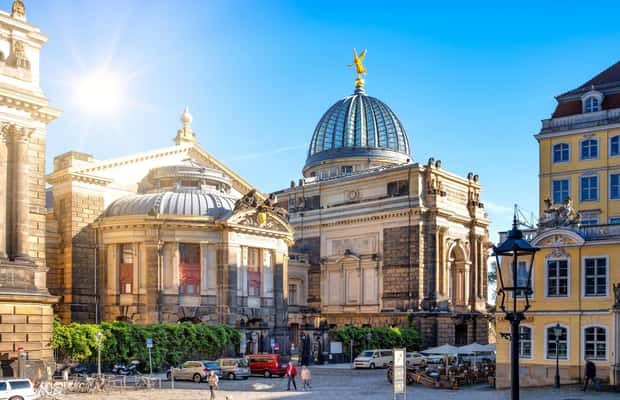 รูปภาพที่ 1 จาก จากปรากไปยังเมืองเก่าเดรสเดน, Zwinger และ Frauenkirche โดยรถยนต์ กิจกรรมใน เดรสเดน อัปโหลดโดยซัพพลายเออร์
