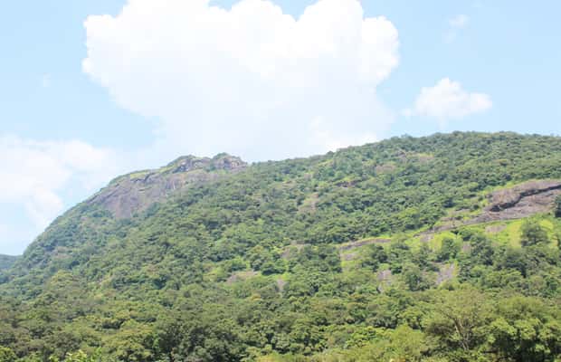 Bild Nr. 1 von Privater Ganztagesausflug zum Nandi Hill mit Mittagessen Aktivität in Bangalore, hochgeladen vom Anbieter