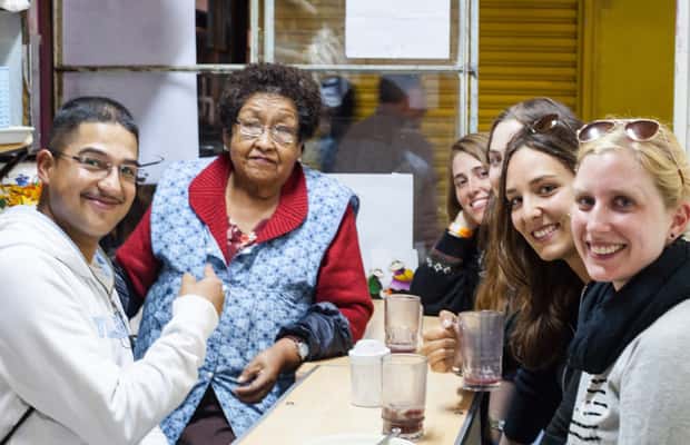 imagem n.1 de Passeio gastronômico noturno em La Paz atividade em La Paz, carregada pelo fornecedor