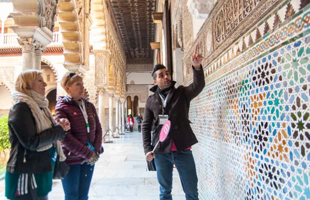 Immagine nº 1 di Siviglia: Biglietto d'ingresso all'Alcázar e alla Cattedrale e tour guidato attività a Siviglia, caricata dal fornitore
