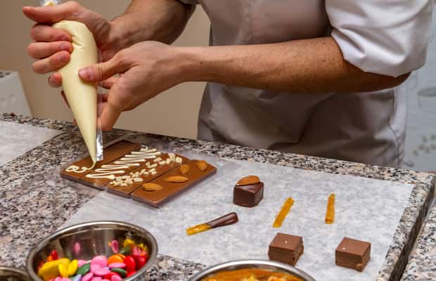 bild nr.1 av Paris: 45 minuters workshop i chokladtillverkning på Choco-Story aktivitet i Paris, uppladdad av arrangören