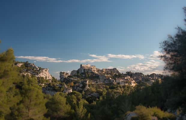 imagem n.1 de De Arles: Parque Regional dos Alpilles Provence Safari 4x4 atividade em Saint-Rémy-de-Provence, carregada pelo fornecedor