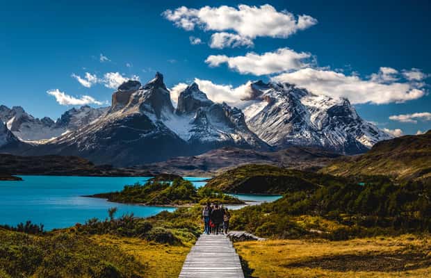 imagem n.1 de De El Calafate: Excursão de 1 dia a Torres del Paine atividade em Puerto Natales, carregada pelo fornecedor