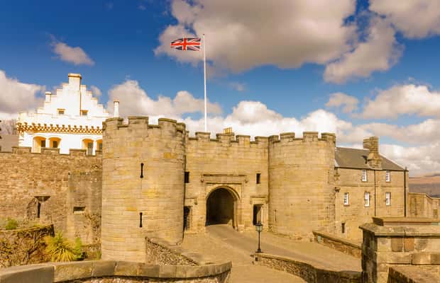 imagem n.1 de De Glasgow: Excursão a Loch Lomond, Trossachs e Castelo de Stirling atividade em Balloch, carregada pelo fornecedor
