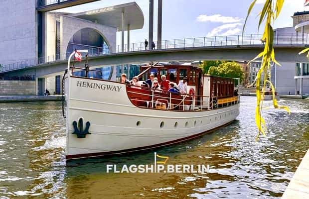 image n.1 of Berlin: 1h Boutiquestyle-Cruise on the Historic HEMINGWAY activity in Berlin, uploaded by supplier