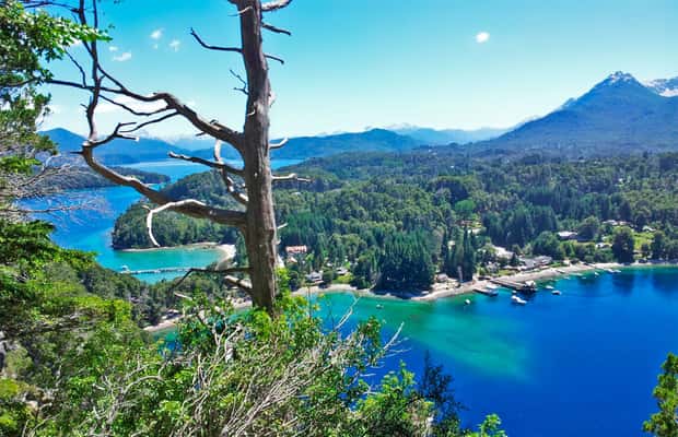 imagem n.1 de Bariloche: 7 Lagos & San Martin de Los Andes Road Trip atividade em Neuquen, carregada pelo fornecedor