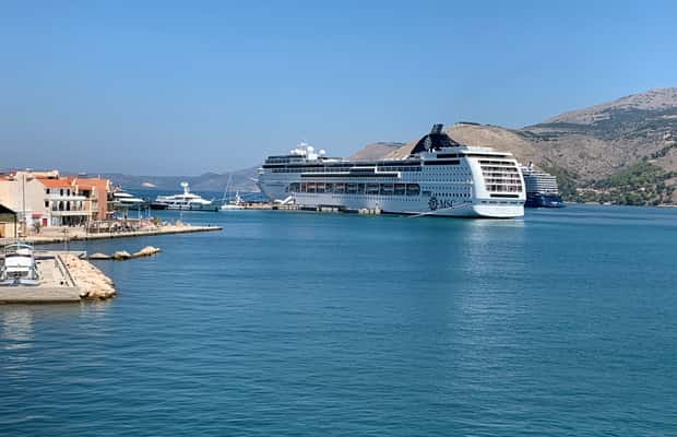 slika br. 1 iz kolekcije Privatni obilazak plaže Myrtos i špilje Melisani aktivnosti u mjestu Karavomylos, prenio opskrbni partner