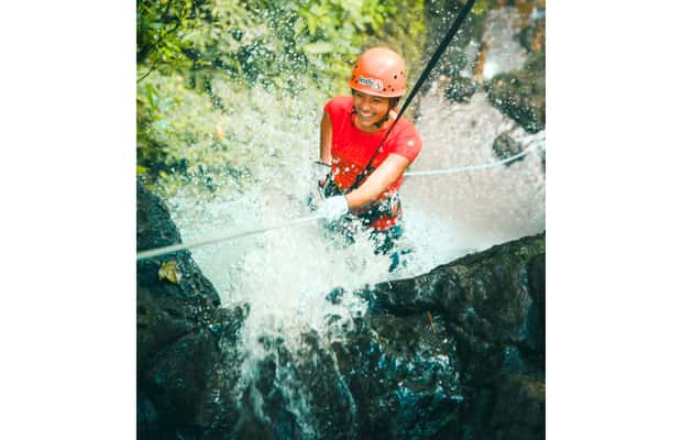 bild nr.1 av Vulkanen Arenal: Lost Canyon Canyoneering äventyr aktivitet i Alajuelaprovinsen, uppladdad av arrangören