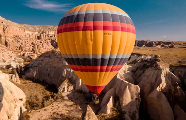 Bild Nr. 1 von Kappadokien: Heißluftballonfahrt bei Sonnenaufgang Aktivität in Çavuşin, hochgeladen vom Anbieter