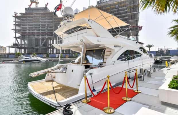 afbeelding n.1 van Dubai: Marina Privé Luxe Jacht Tour activiteit in Dubai, geüpload door aanbieder