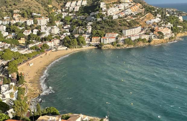 imagem n.1 de ROSAS: Excursões de quadriciclo na baía de Rosas atividade em Madri, carregada pelo fornecedor