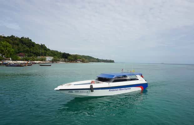billede nr.1 af aktiviteten Phuket: Envejs speedbådstransport til/fra Phi Phi Phi Don i Thailandbugten, uploadet af udbyder