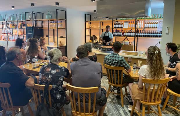 kuva n.1/Sevilla: Paella-kokemus Sangrian ja täyden aterian kera aktiviteetista Sevilla, jonka toimittaja on ladannut