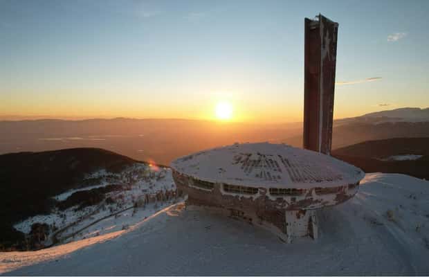 Bild Nr. 1 von Von Sofia aus: Das Rosental & das Buzludzha-Denkmal 12 Stunden Tour Aktivität in Sofia, hochgeladen vom Anbieter