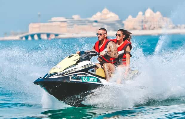 ジェットスキー ドバイ：ジュメイラ ビーチ ジェット スキー レンタル（最大 2