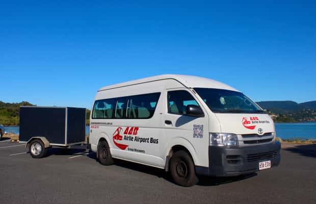afbeelding n.1 van Airlie Beach: Transfer van/naar luchthaven Whitsunday Coast activiteit in Thoopara, geüpload door aanbieder