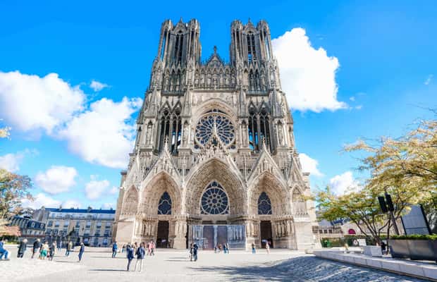 imagem n.1 de De Reims/Epernay: Tour particular pelos locais da UNESCO e Champagne atividade em Reims, carregada pelo fornecedor
