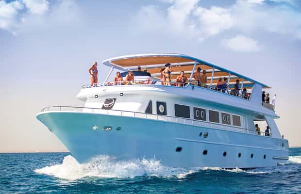 bild nr.1 av Sharm El-Sheikh: Lyxig kryssning till Ras Mohammed och White Island aktivitet i Sina al-Janubiyya, uppladdad av arrangören