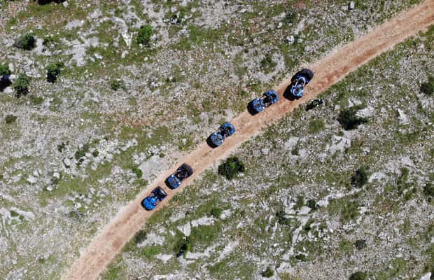 Image N°1 de Depuis Split : Aventure en quad dans le parc naturel de Dinara avec baignade activité à Split, publiée par le prestataire