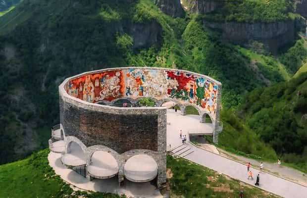 image n.1 of Tbilisi: Kazbegi Full-Day Group Tour activity in Stepantsminda, uploaded by supplier